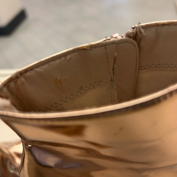 Boots Elegant Metallic Ankle Boots 7 Great gold metallic color! CLEAN WILD DIVA - Picture 8 of 11